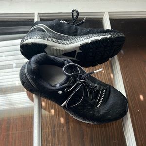 Under armor black running shoes